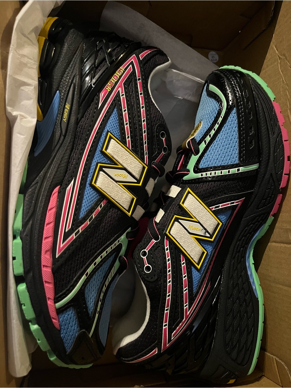 New Balance 1906R Youth 4.5 Women’s 6 Multicolor Sneakers New in Box